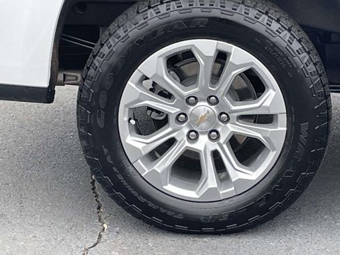 Used 2024 Chevrolet Silverado 1500 LTZ image 10