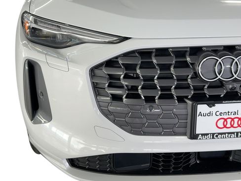 New 2025 Audi Q5 Premium Plus image 11