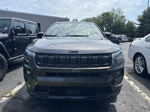 Certified 2022 Jeep Compass Altitude image 2