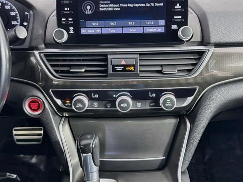 Used 2020 Honda Accord Sport image 16