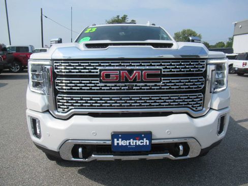 Used 2023 GMC Sierra 2500 Denali w/ Technology Package AWD/4WD image 2