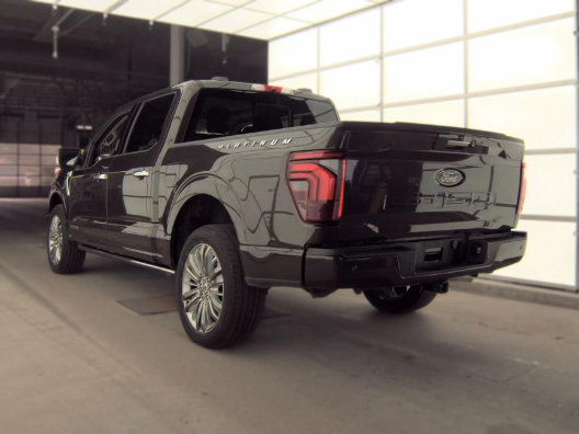 Used 2024 Ford F150 Platinum w/ Equipment Group 703A Plus AWD/4WD image 18