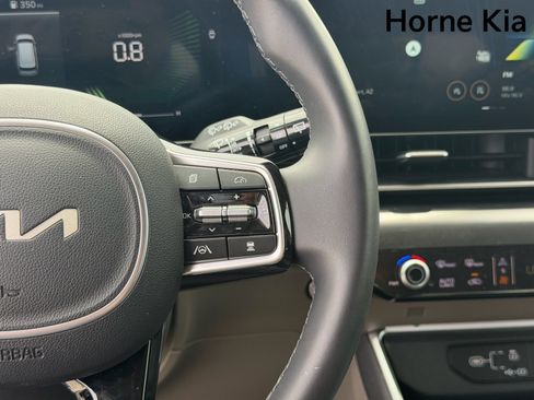 New 2026 Kia Carnival FWD image 13