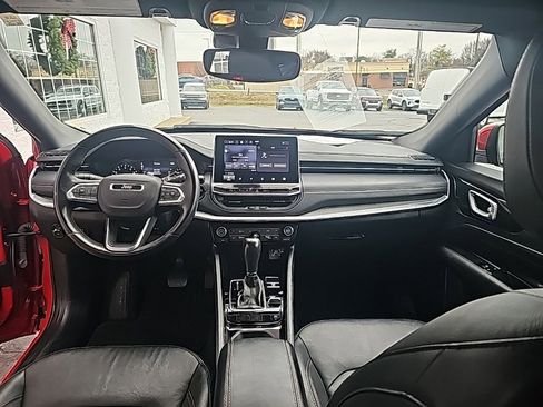 Used 2022 Jeep Compass Limited image 12