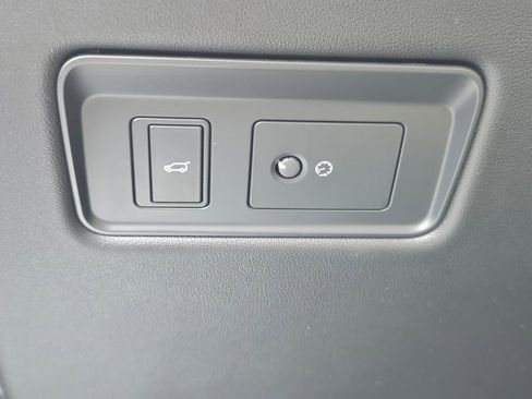 Used 2021 Land Rover Range Rover Sport HSE Silver Edition image 27