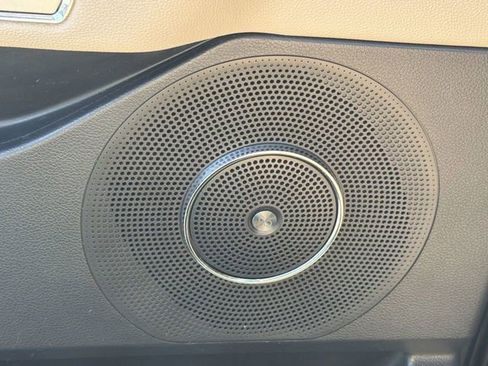 Used 2024 Ford Expedition Limited RWD image 24