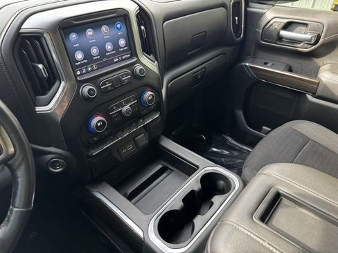 Certified 2022 Chevrolet Silverado 1500 RST image 17