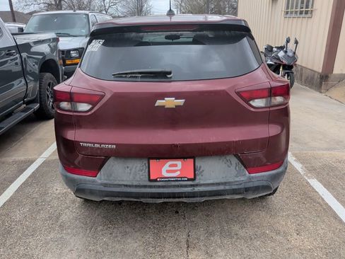 Used 2024 Chevrolet TrailBlazer LS w/ LS Convenience Package image 6