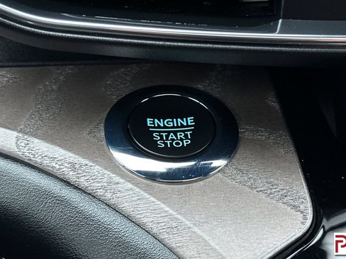 Used 2022 Ford Explorer Platinum w/ Equipment Group 601A image 30