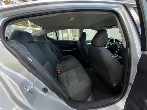 Used 2022 Nissan Altima 2.5 SV AWD/4WD image 24