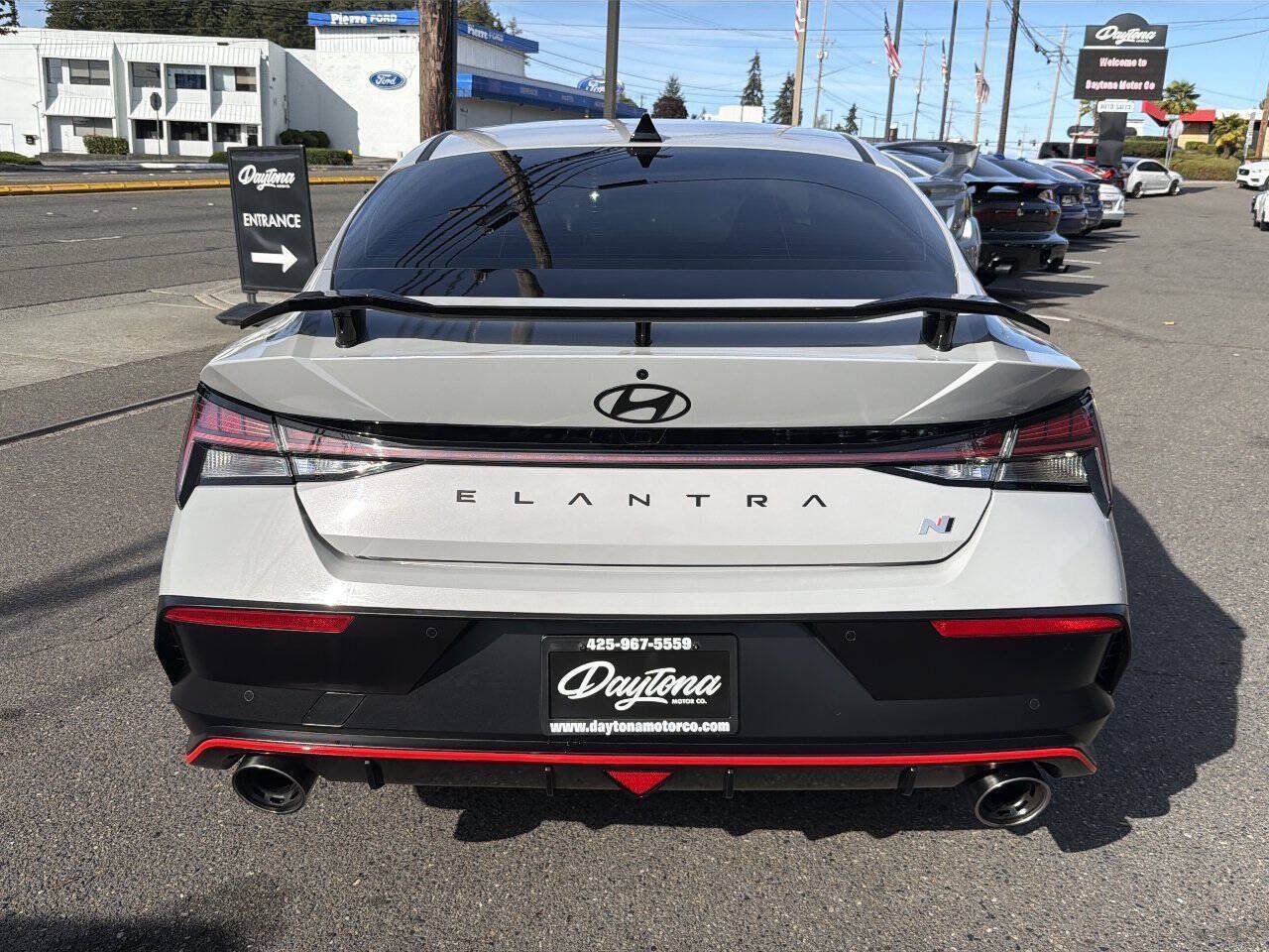 Used 2025 Hyundai Elantra N FWD image 6