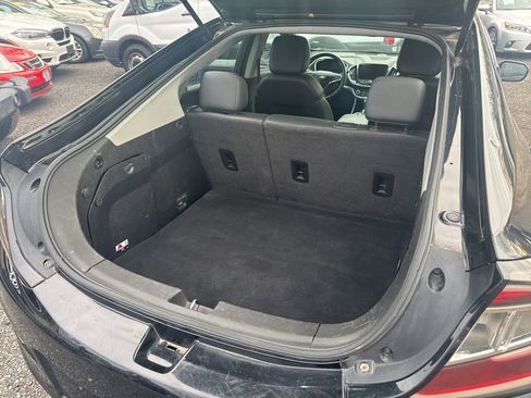 Used 2017 Chevrolet Volt LT w/ Comfort Package image 42