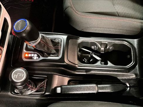 Used 2023 Jeep Gladiator Rubicon image 17