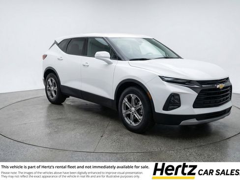 Used 2025 Chevrolet Blazer LT image 1