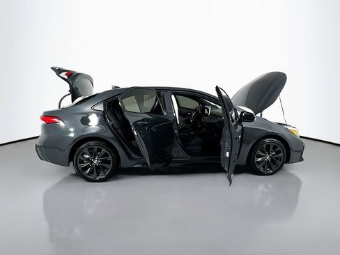 Used 2025 Toyota Corolla SE w/ SE Premium Package FWD image 24