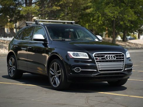 Used 2015 Audi SQ5 Premium Plus w/ Technology Package AWD/4WD image 7