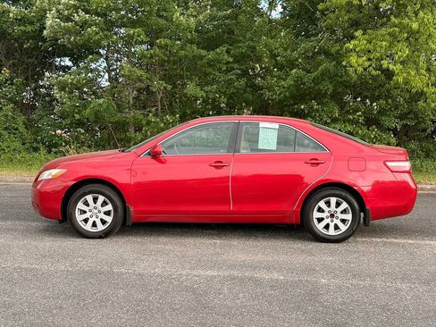 Used 2007 Toyota Camry XLE FWD image 4