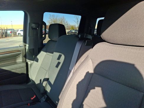 Used 2023 Chevrolet Silverado 1500 LT image 24