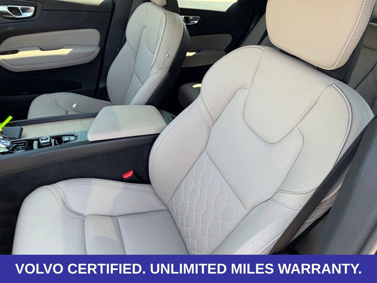Certified 2026 Volvo XC60 B5 Plus AWD/4WD image 27