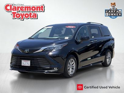 Certified 2026 Toyota Sienna XLE