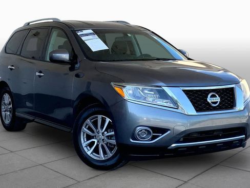 Used 2015 Nissan Pathfinder S FWD image 3