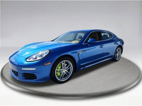 Used 2016 Porsche Panamera S w/ Premium Package Plus image 16