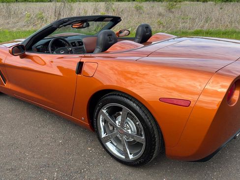 Used 2008 Chevrolet Corvette Convertible w/ Preferred Equipment Group RWD image 30