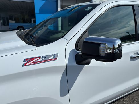 New 2026 Chevrolet Silverado 1500 LTZ w/ LTZ Premium Package AWD/4WD image 9