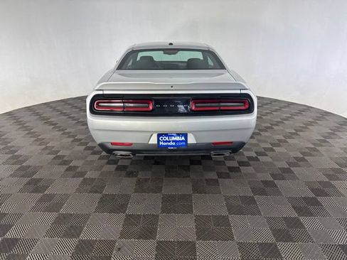 Used 2022 Dodge Challenger SXT RWD image 8