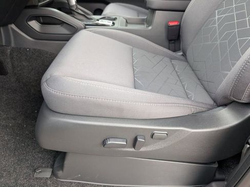 New 2026 Nissan Frontier SV w/ Tow Package image 9