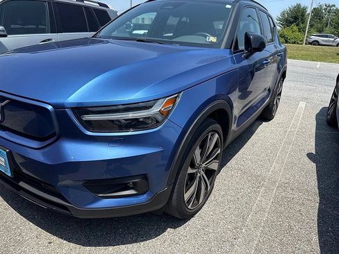 Used 2021 Volvo XC40 P8 Recharge w/ Advanced Package AWD/4WD image 8