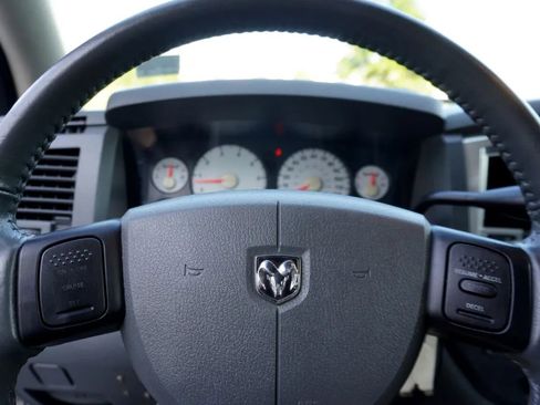 Used 2007 Dodge Ram 2500 Truck SLT image 16