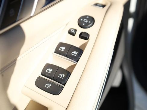 Used 2021 BMW X5 xDrive40i w/ M Sport Package image 15