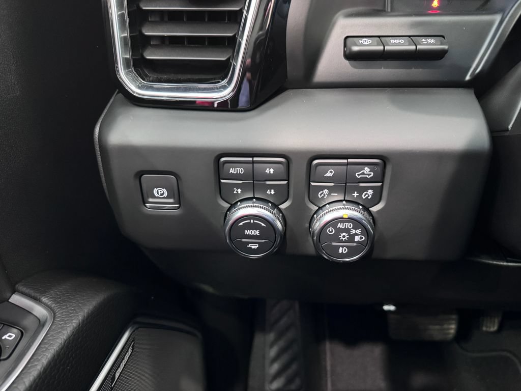 Certified 2024 GMC Sierra 1500 Denali w/ Technology Package AWD/4WD image 26