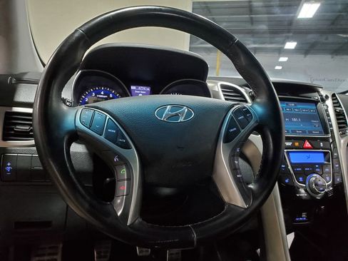 Used 2014 Hyundai Elantra GT w/ Option Group 03 image 26