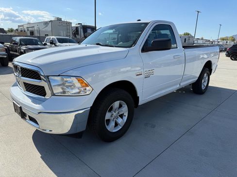 Used 2019 RAM 1500 Classic SLT image 7