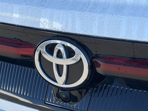 Certified 2026 Toyota Crown AWD/4WD image 4