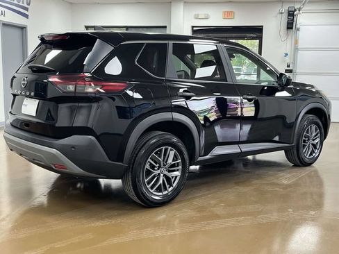 Used 2023 Nissan Rogue S FWD image 5