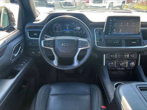 Used 2024 Chevrolet Tahoe Z71 w/ Luxury Package image 17