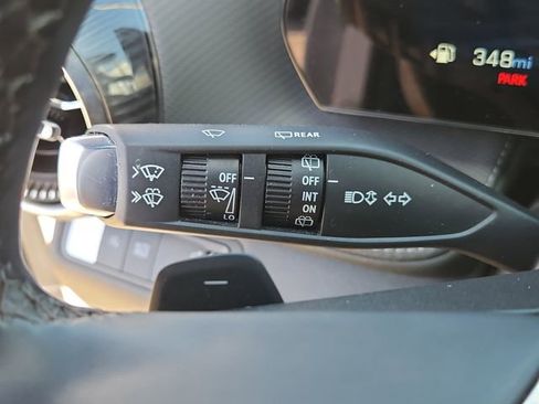 Used 2025 Chevrolet Equinox LT w/ Convenience Package II FWD image 23