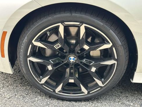 New 2026 BMW 330i xDrive Sedan w/ M Sport Package AWD/4WD image 7