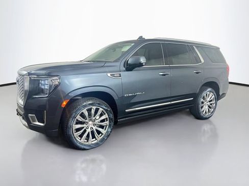 Used 2021 GMC Yukon Denali w/ Denali Premium Package AWD/4WD image 5