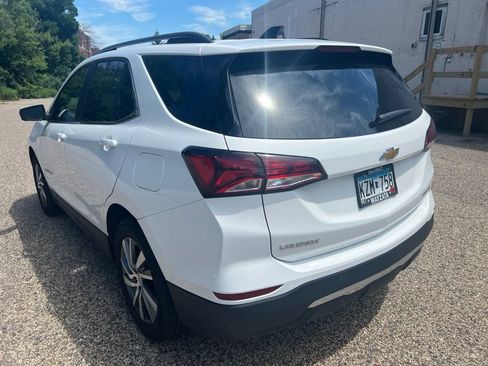 Used 2023 Chevrolet Equinox LT AWD/4WD image 3