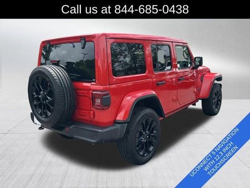 Used 2025 Jeep Wrangler Unlimited Sahara w/ Safety Group AWD/4WD image 5