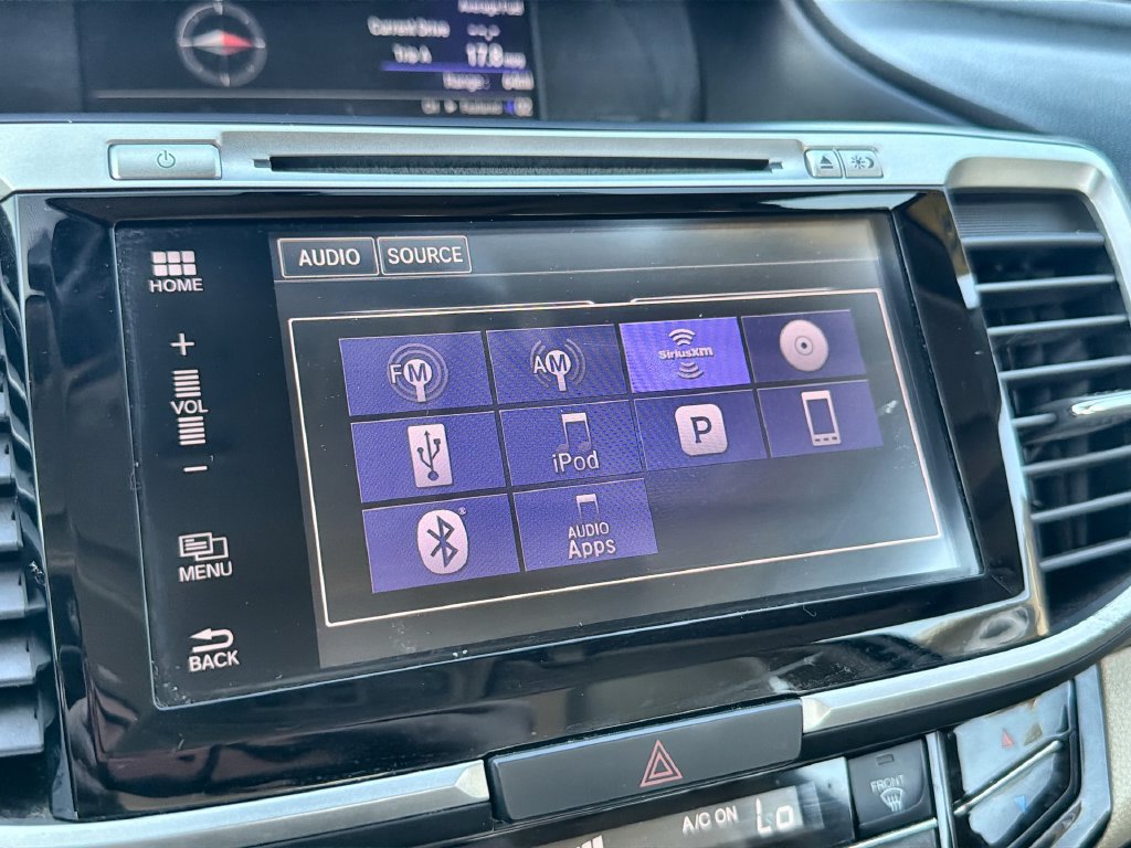 Used 2017 Honda Accord EX-L image 19