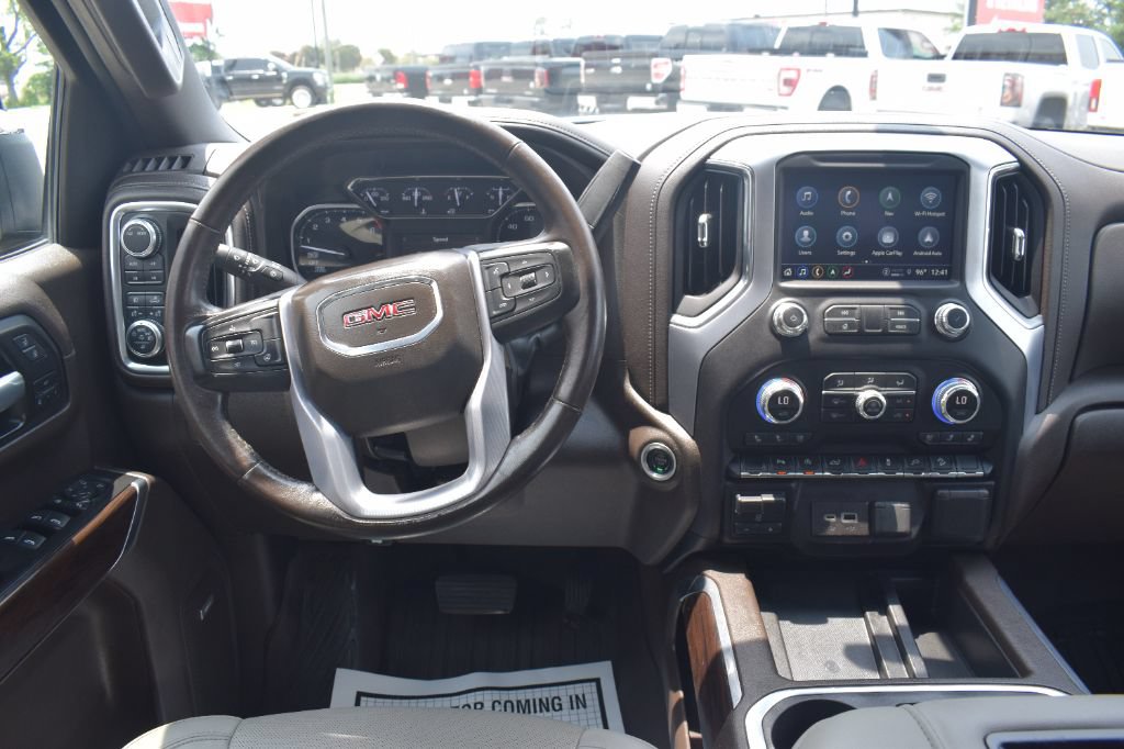 Used 2021 GMC Sierra 1500 SLT w/ SLT Convenience Package AWD/4WD image 17