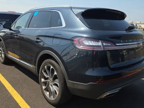 Used 2022 Lincoln Nautilus Reserve w/ Equipment Group 201A AWD/4WD image 2