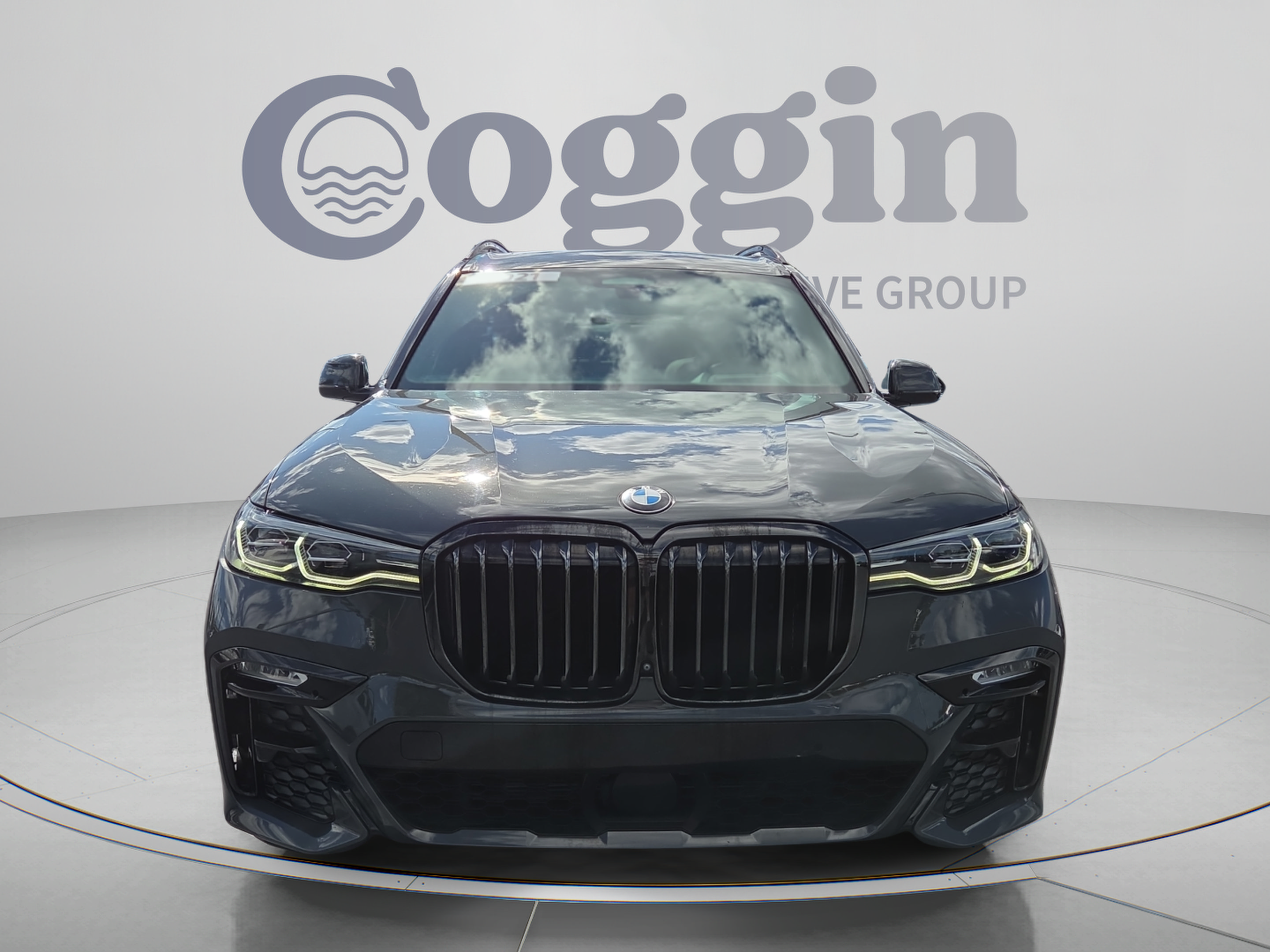 Used 2021 BMW X7 xDrive40i w/ M Sport Package AWD/4WD image 8