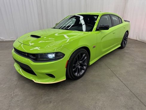 Used 2023 Dodge Charger Scat Pack w/ Plus Group image 3