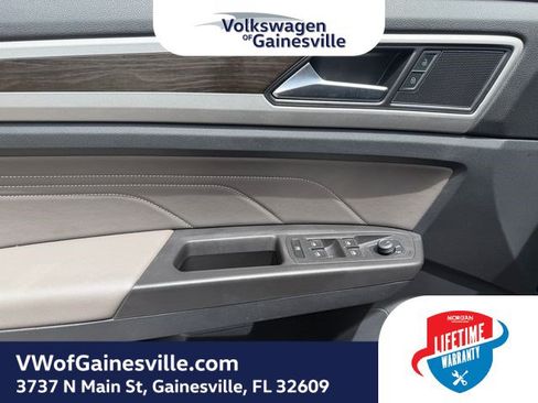 Used 2022 Volkswagen Atlas SE FWD image 18